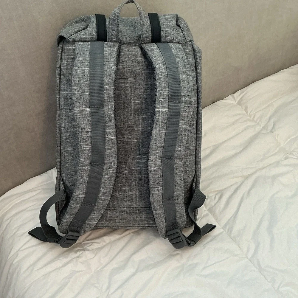 Herschel Retreat Backpack Raven Crosshatch Gray 18